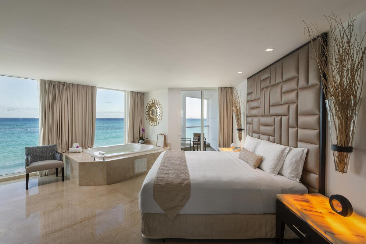 PLAYACAR PALACE