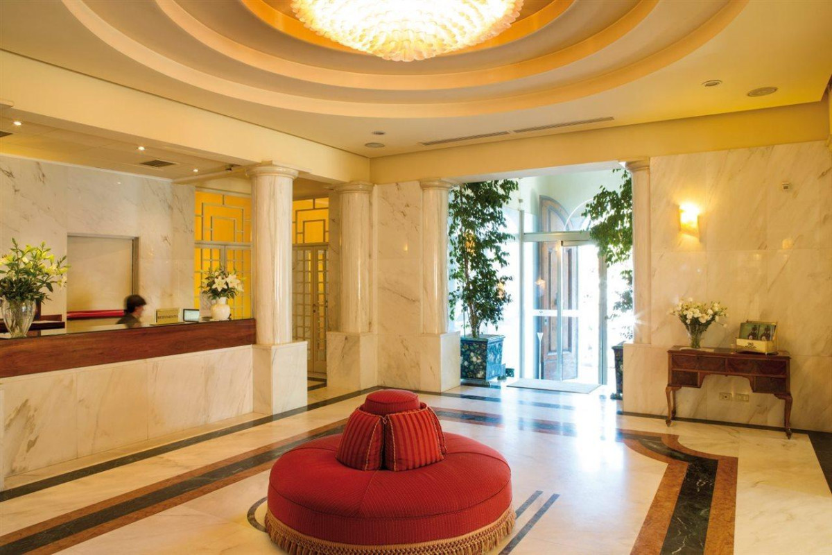 Hotel Plaza E De Russie