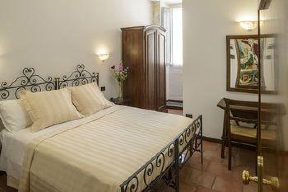 Hotel Porta Marmorea