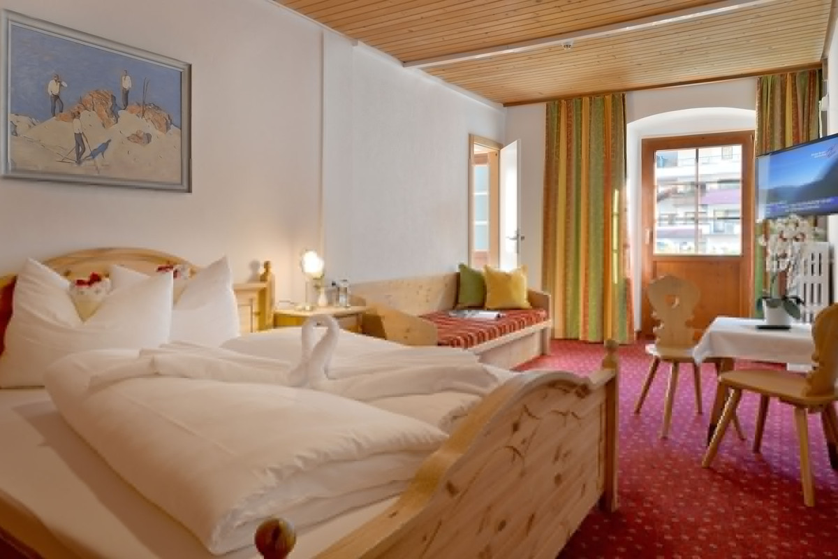 HOTEL POSTSCHLÖSSL