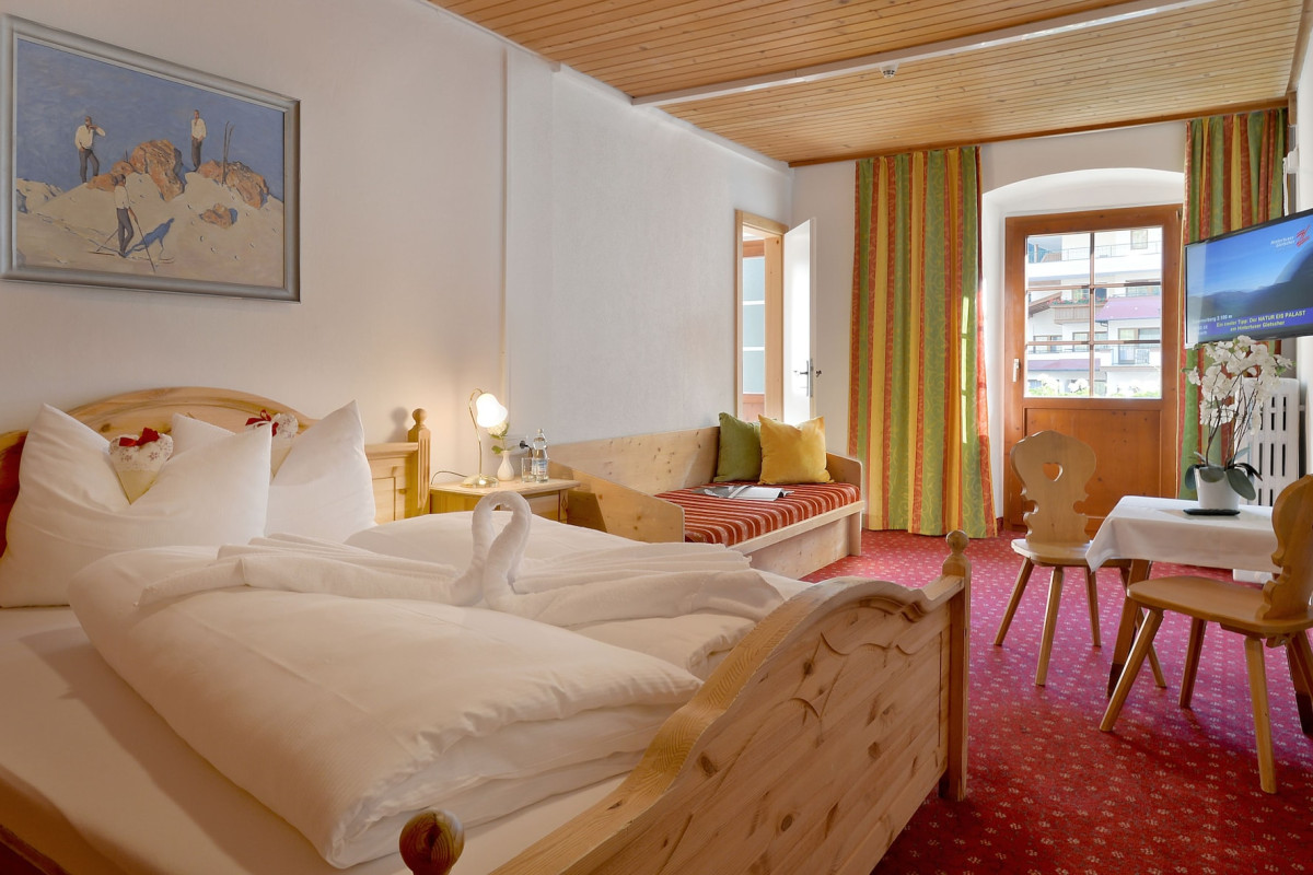 HOTEL POSTSCHLÖSSL