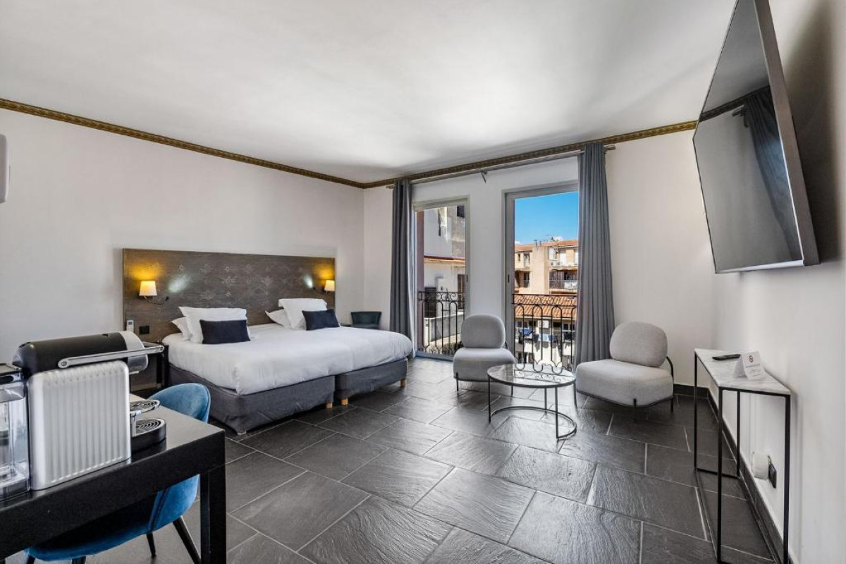 Hotel POZZO DI BORGO