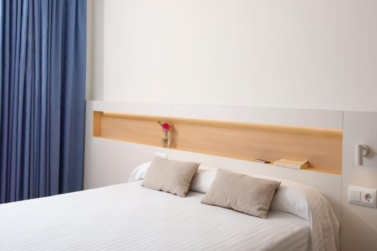 PRESTIGE SANT MARC HOTEL
