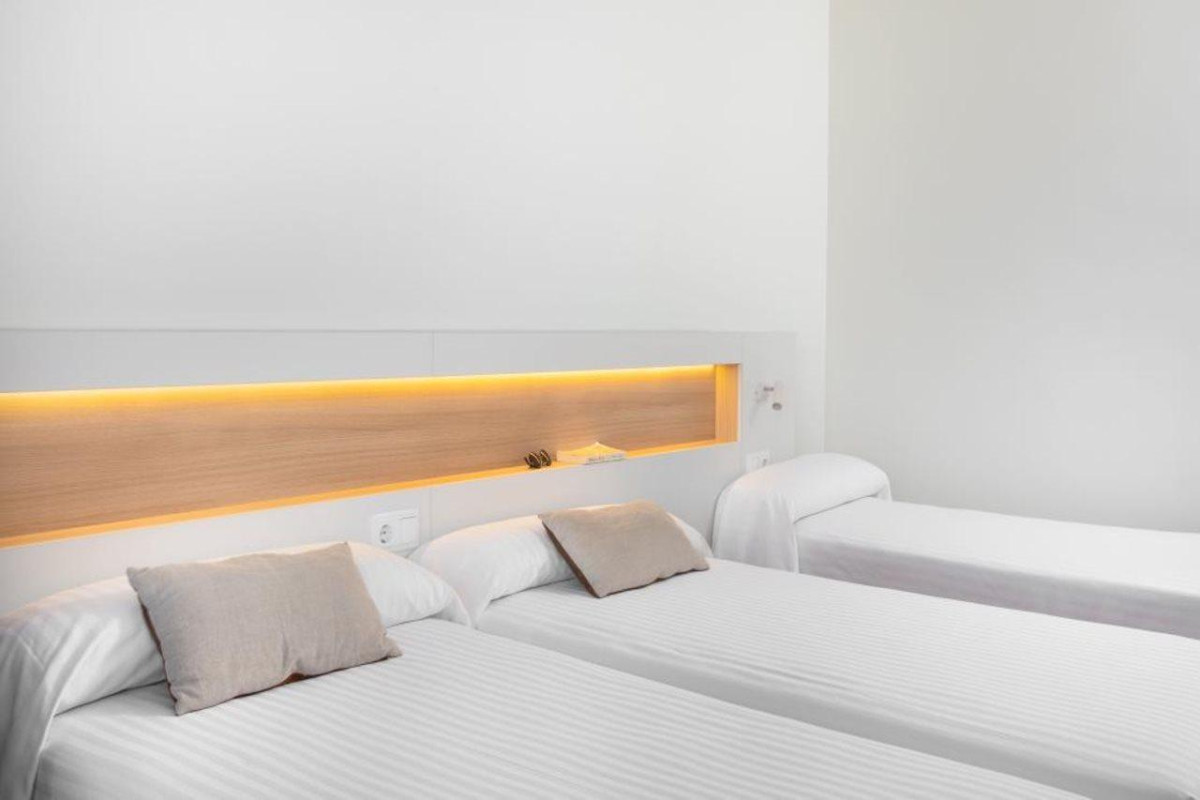 PRESTIGE SANT MARC HOTEL