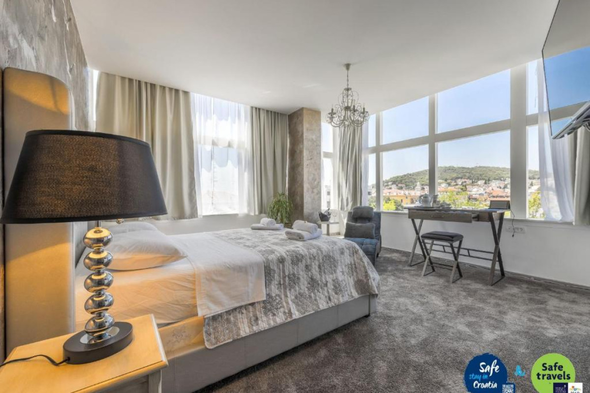 Hotel Prima Luce Downtown