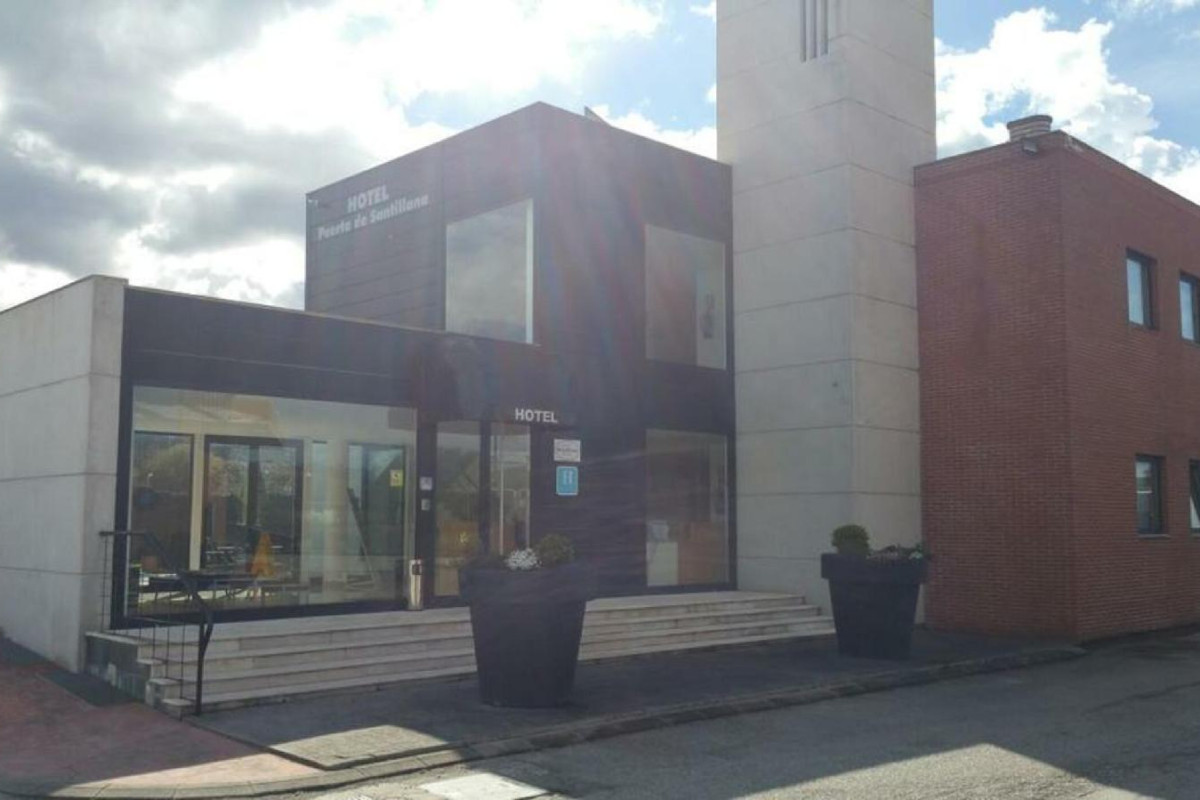 Hotel Puerta De Santillana