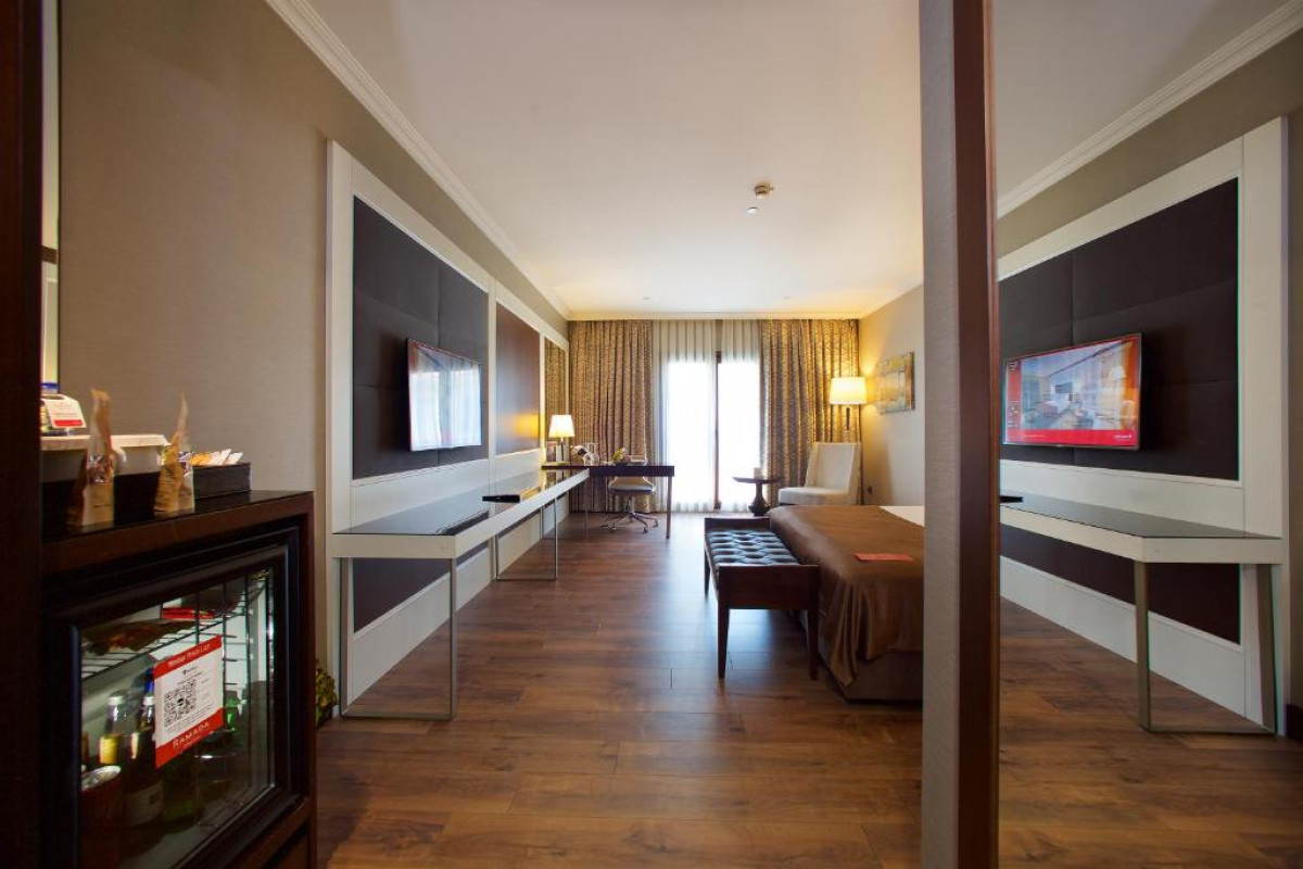 Hotel Ramada by Wyndham Istanbul Merter