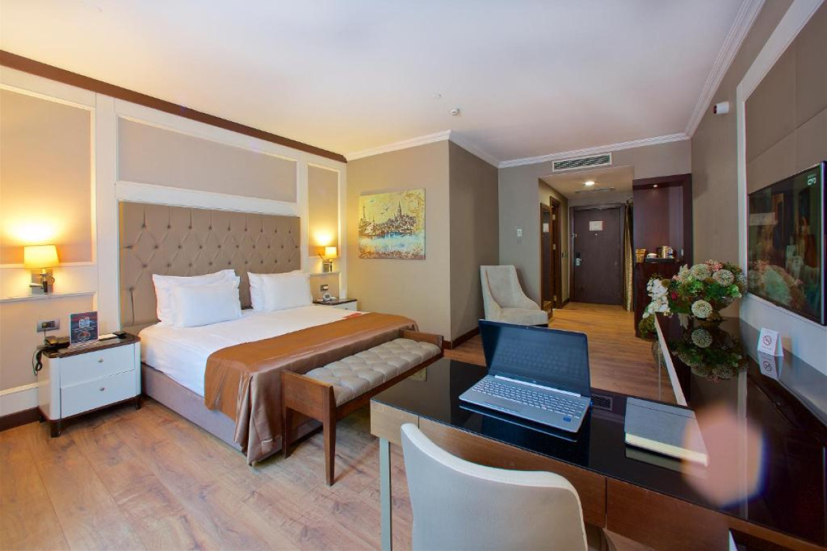 Hotel Ramada by Wyndham Istanbul Merter