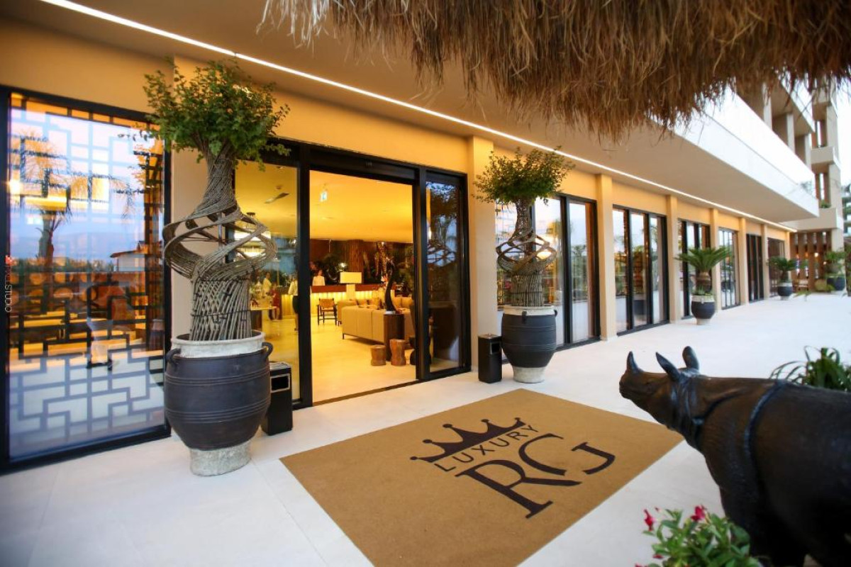 Hotel Regina Palm Resort