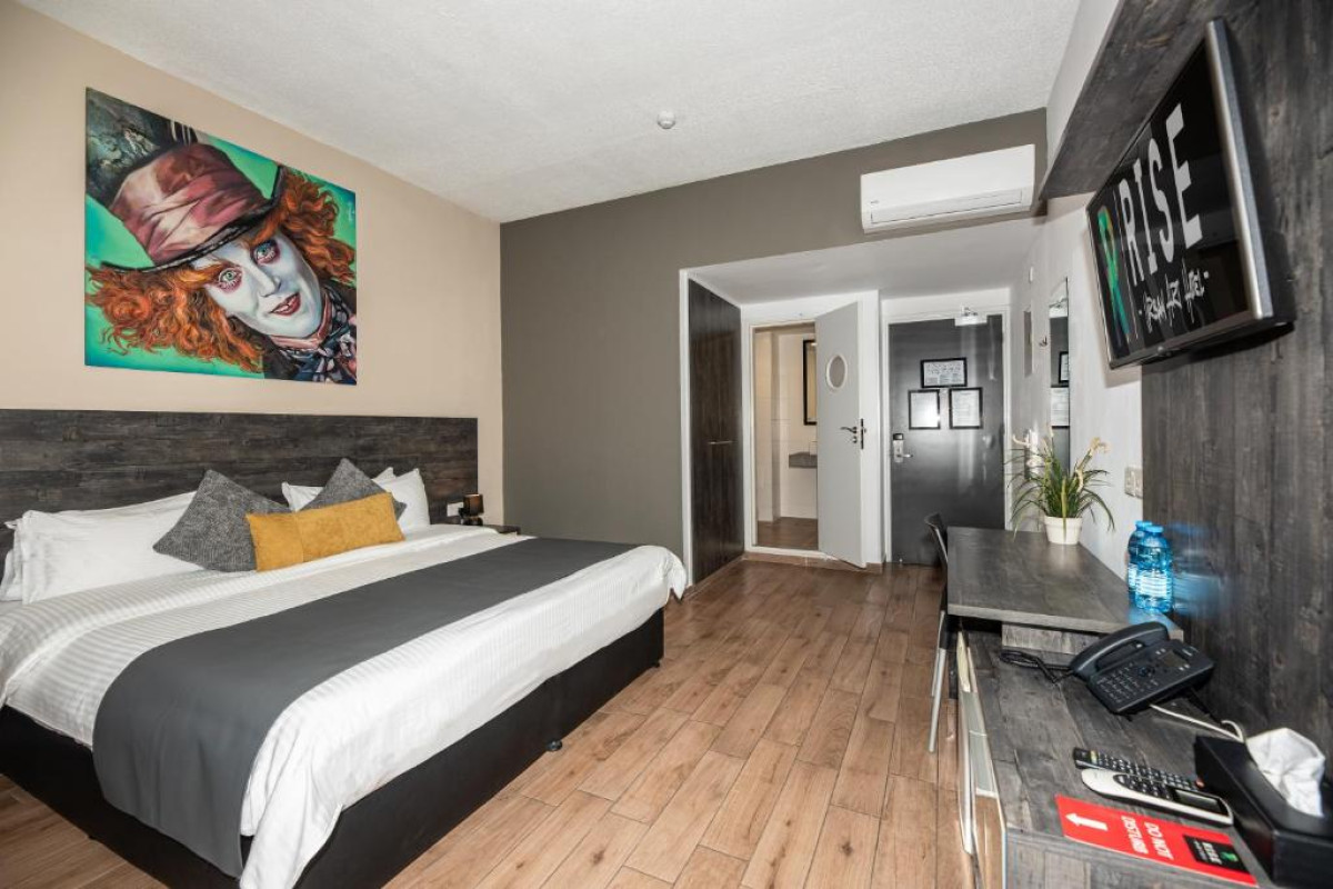 RISE STREET ART HOTEL