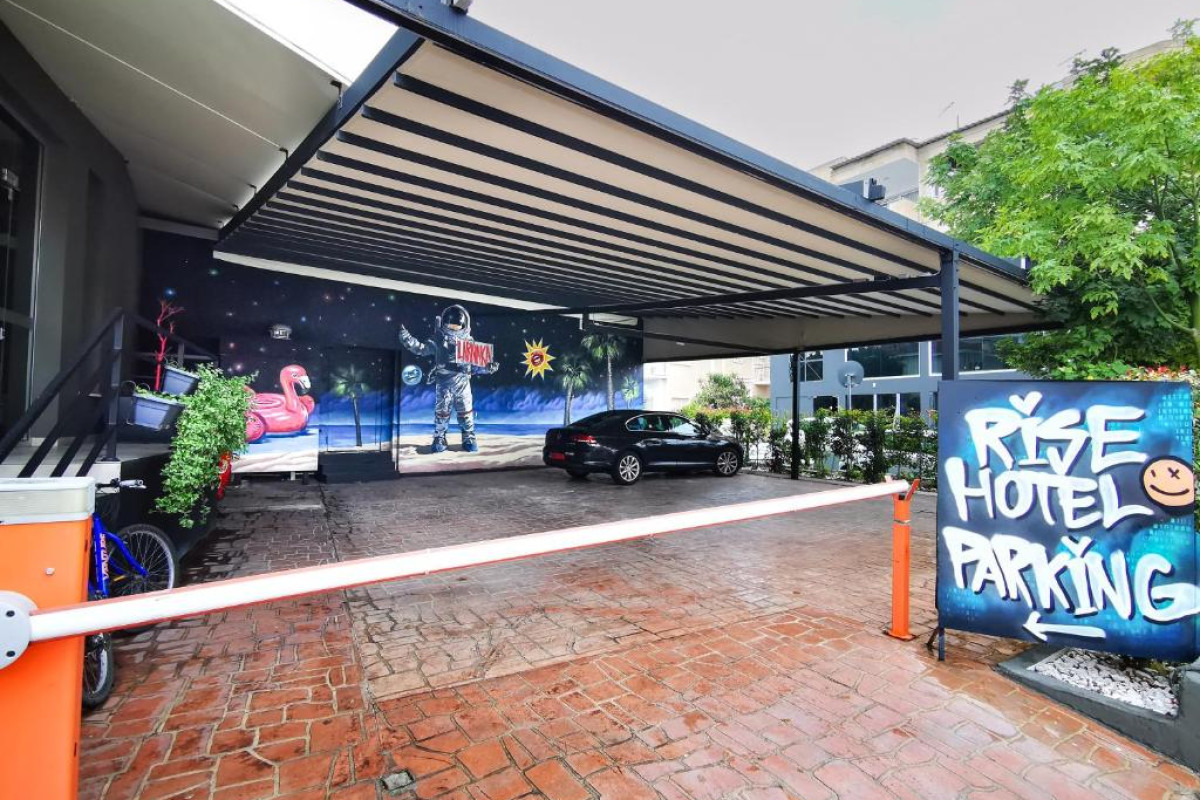 RISE STREET ART HOTEL