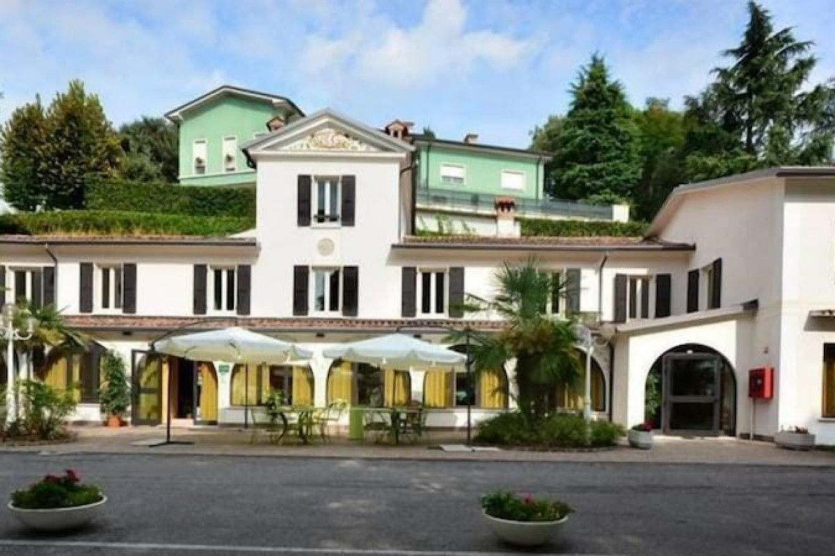 Hotel Ristorante La Grotta