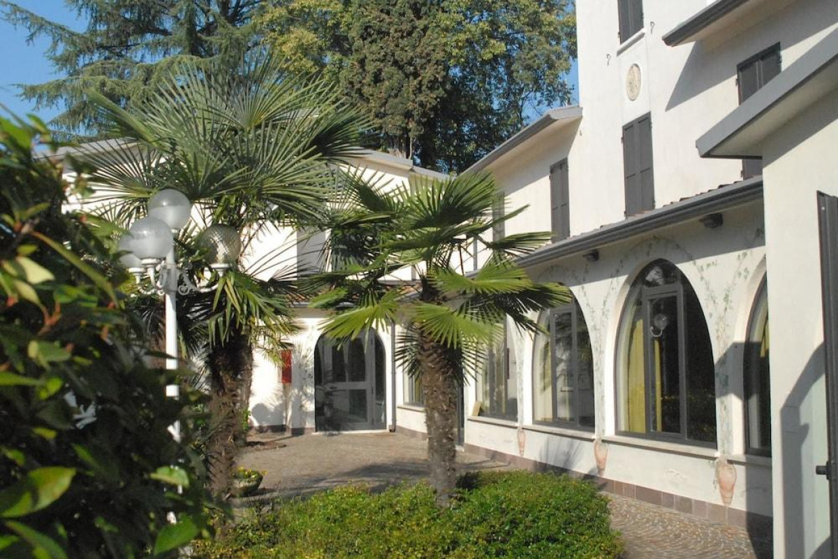 Hotel Ristorante La Grotta
