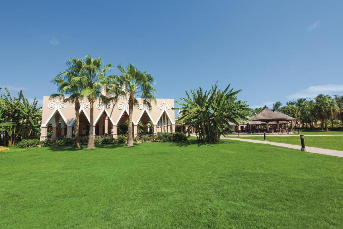 Hotel Riu Funana