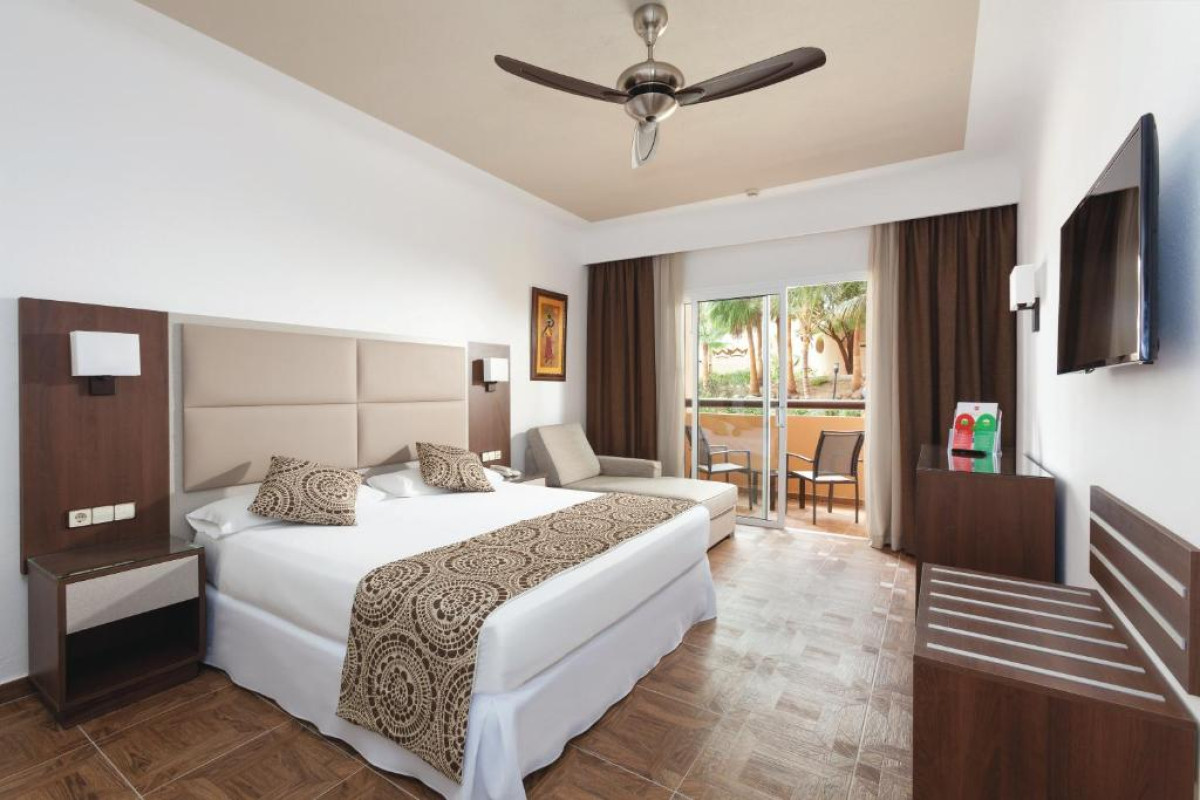Hotel Riu Funana