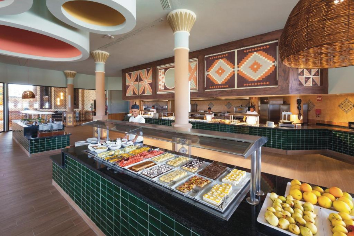 Hotel Riu Funana