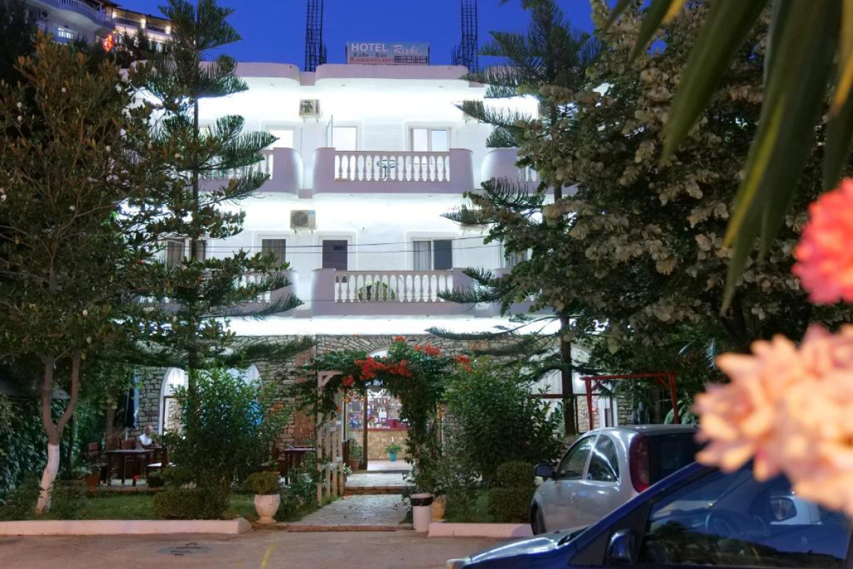 Hotel Rixhi