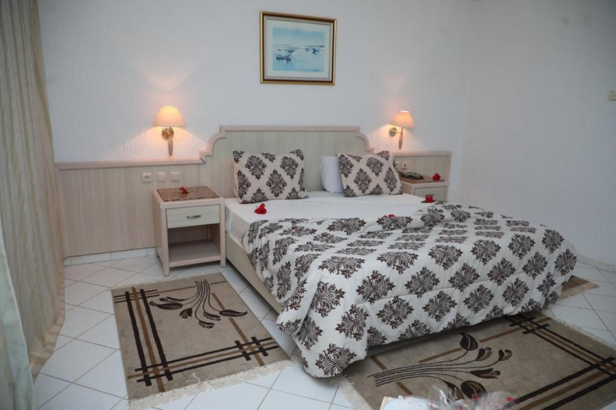 Hotel Royal Jinene Beach & Spa