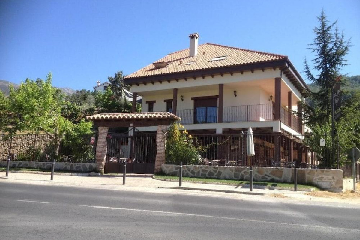 Hotel Rural Robles
