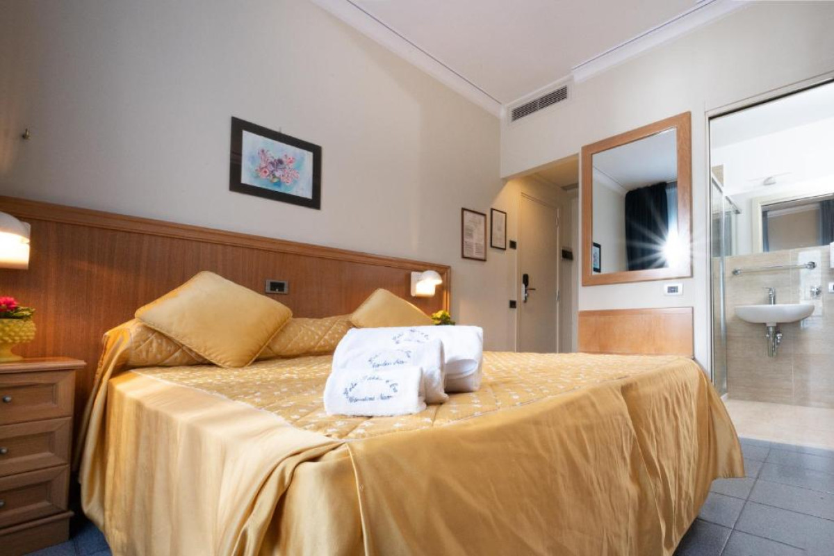 HOTEL SABBIE D'ORO