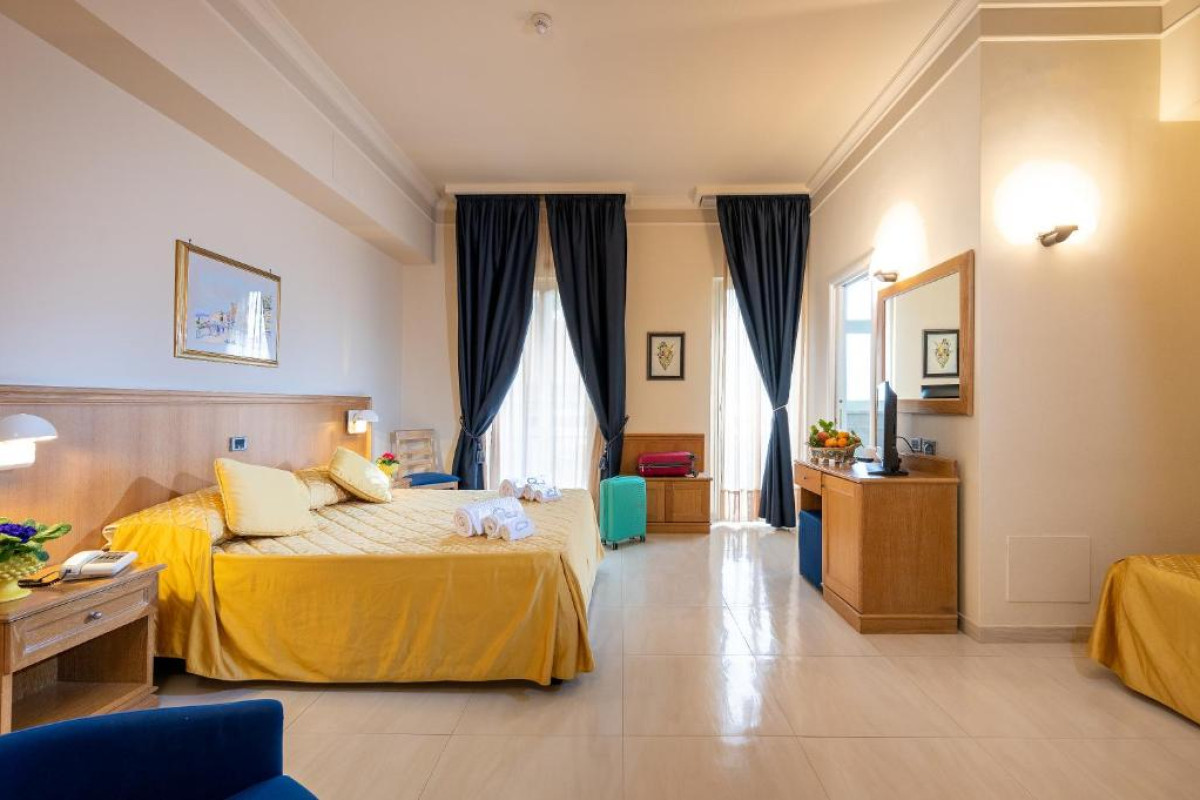 HOTEL SABBIE D'ORO