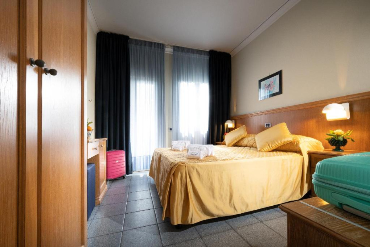 HOTEL SABBIE D'ORO