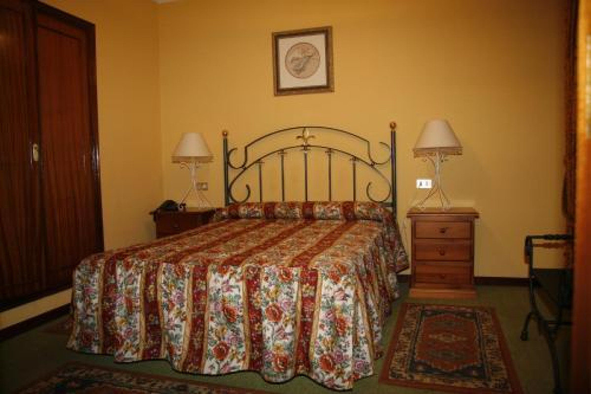 Hotel San Rosendo