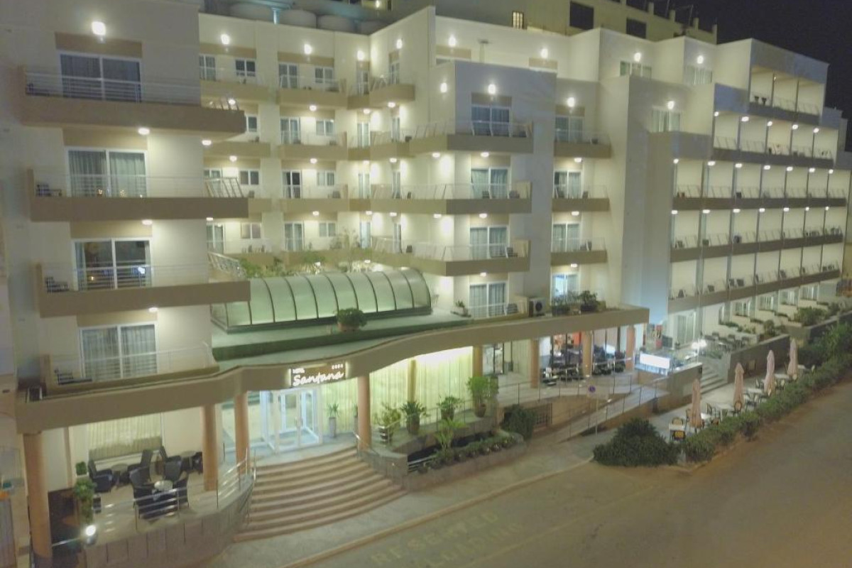 Hotel Santana