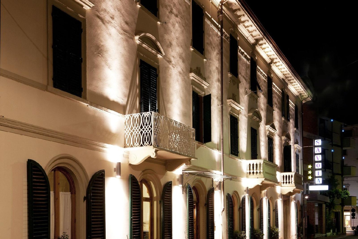 Hotel Savoia E Campana