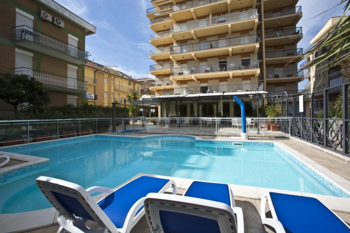 Hotel Sayonara