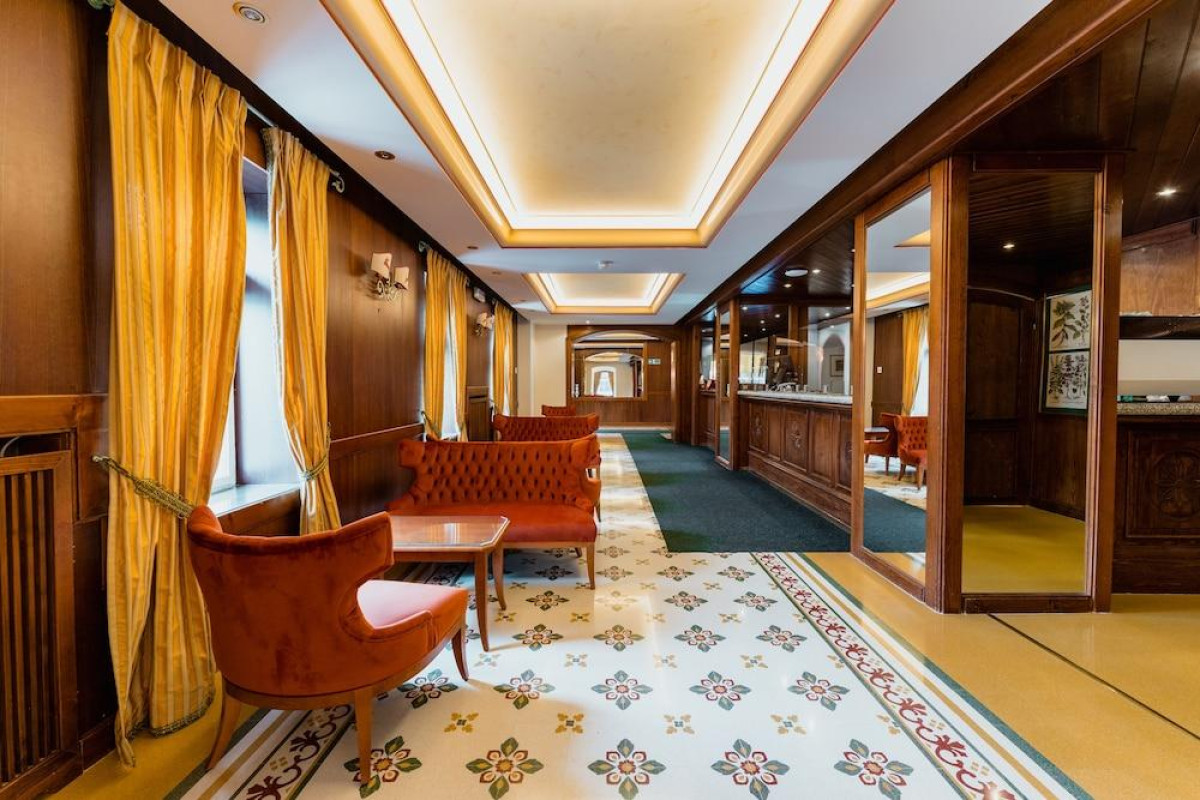 Hotel Serena