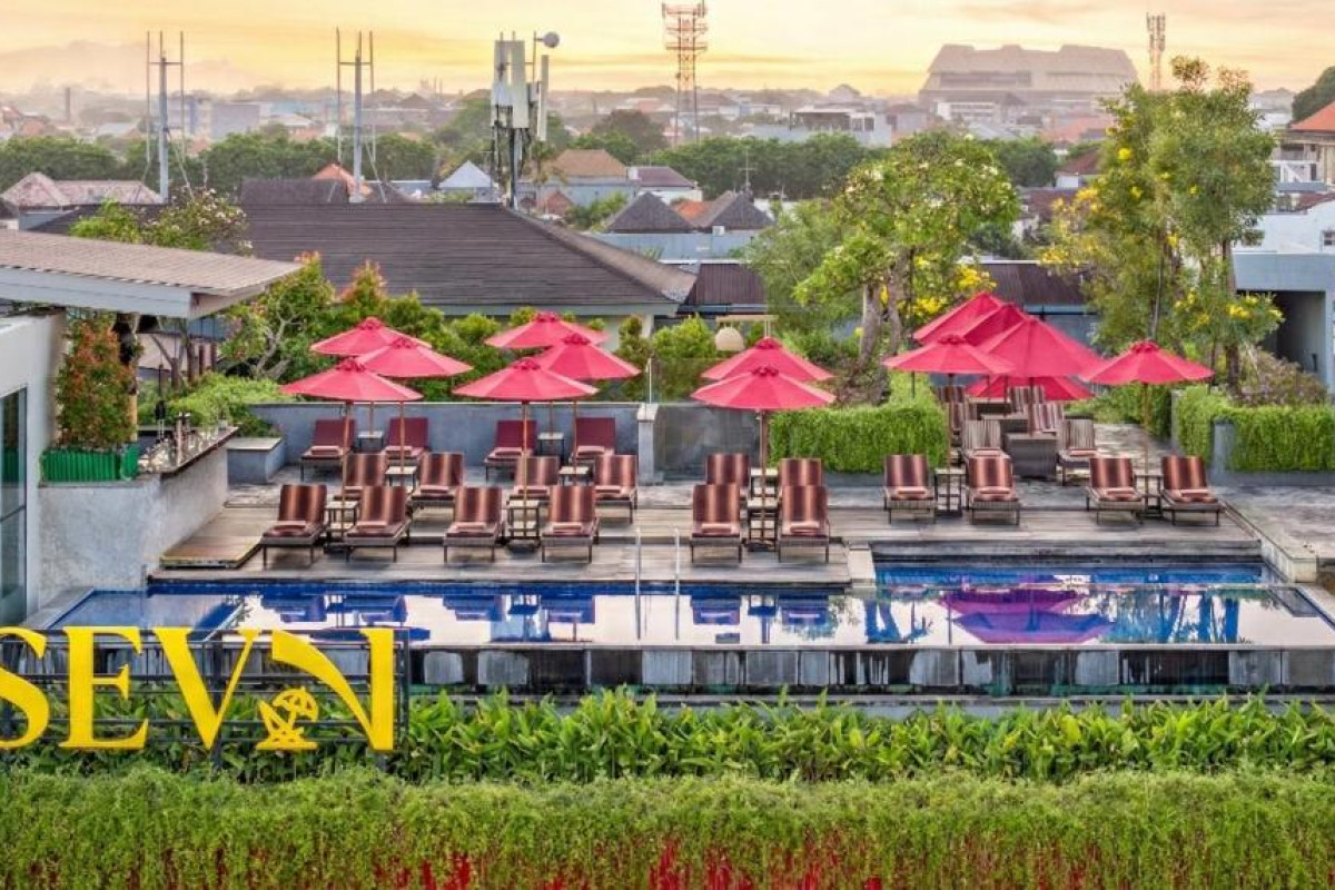 Hotel Sevn Legian