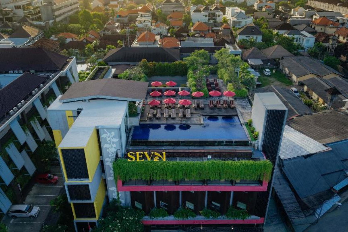 Hotel Sevn Legian