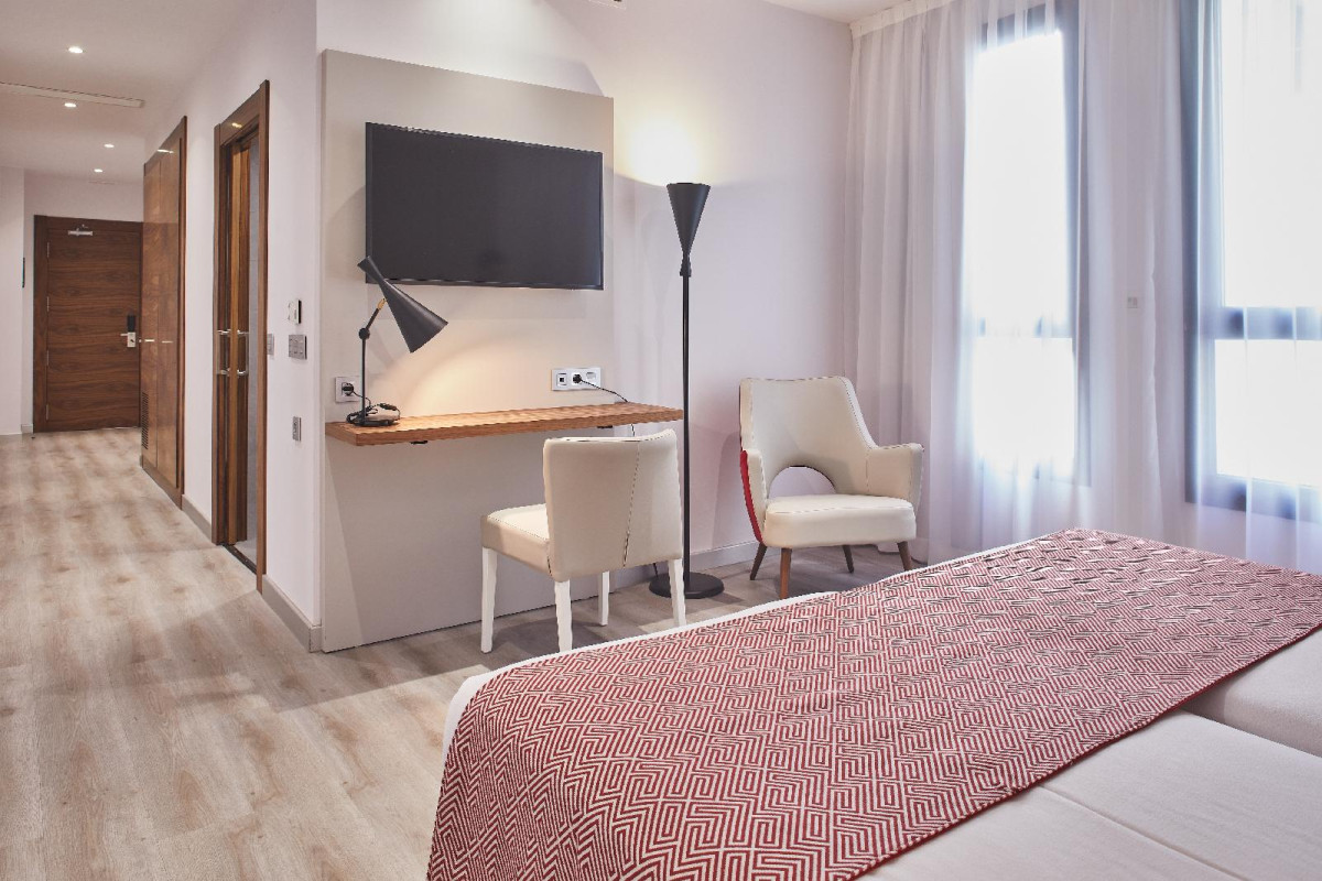 Hotel Silken Rona Dalba