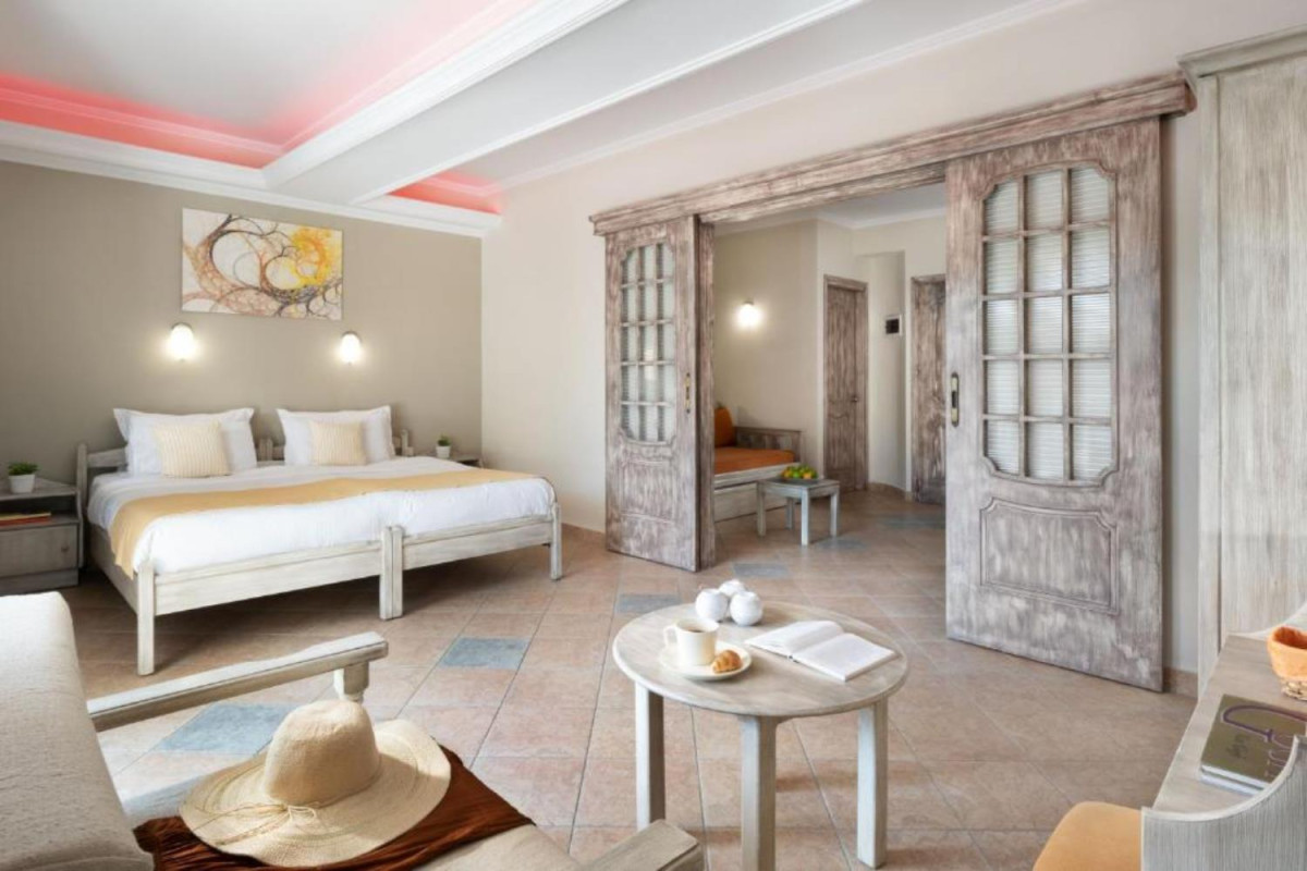 Sirines Complex Hotel