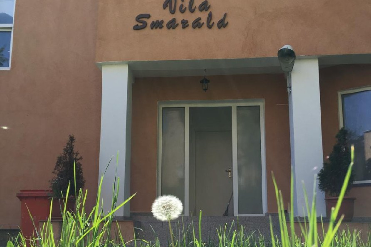 Vila Smarald CM