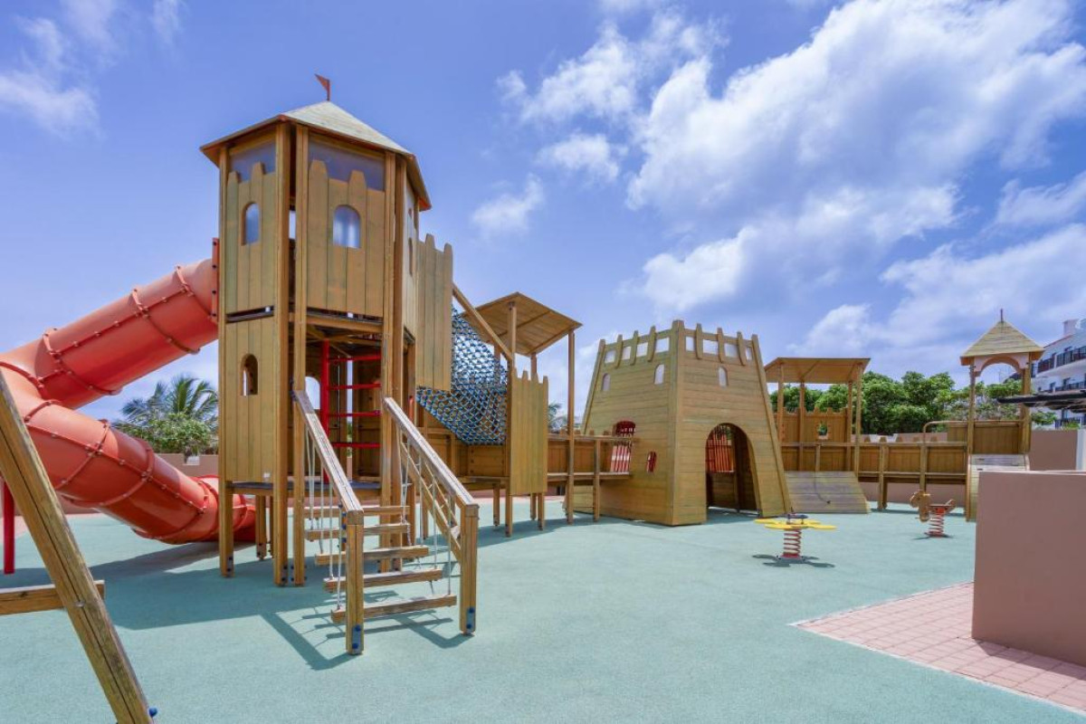 Hotel SOL by Melia Dunas Family Fun