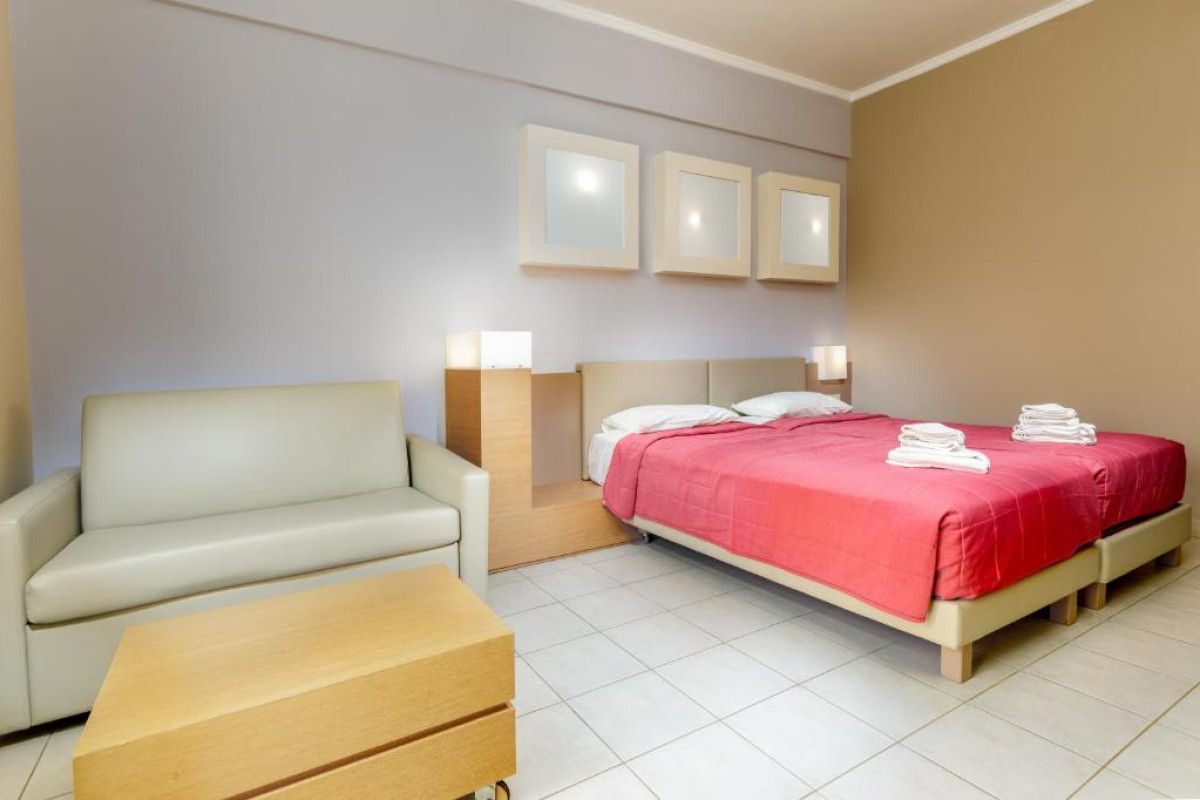 Hotel Sovereign Beach