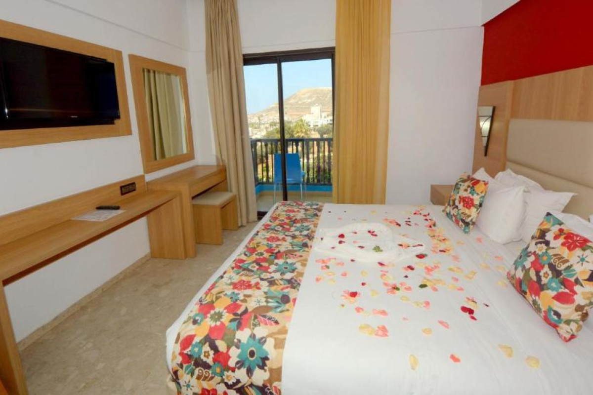 Hotel & Spa Oasis