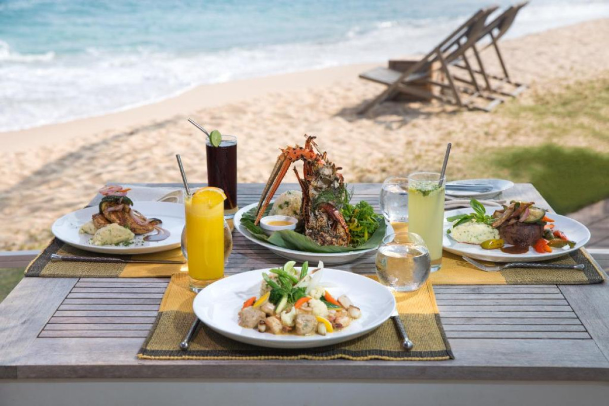 Hotel Sri Sharavi Beach Villas & Spa