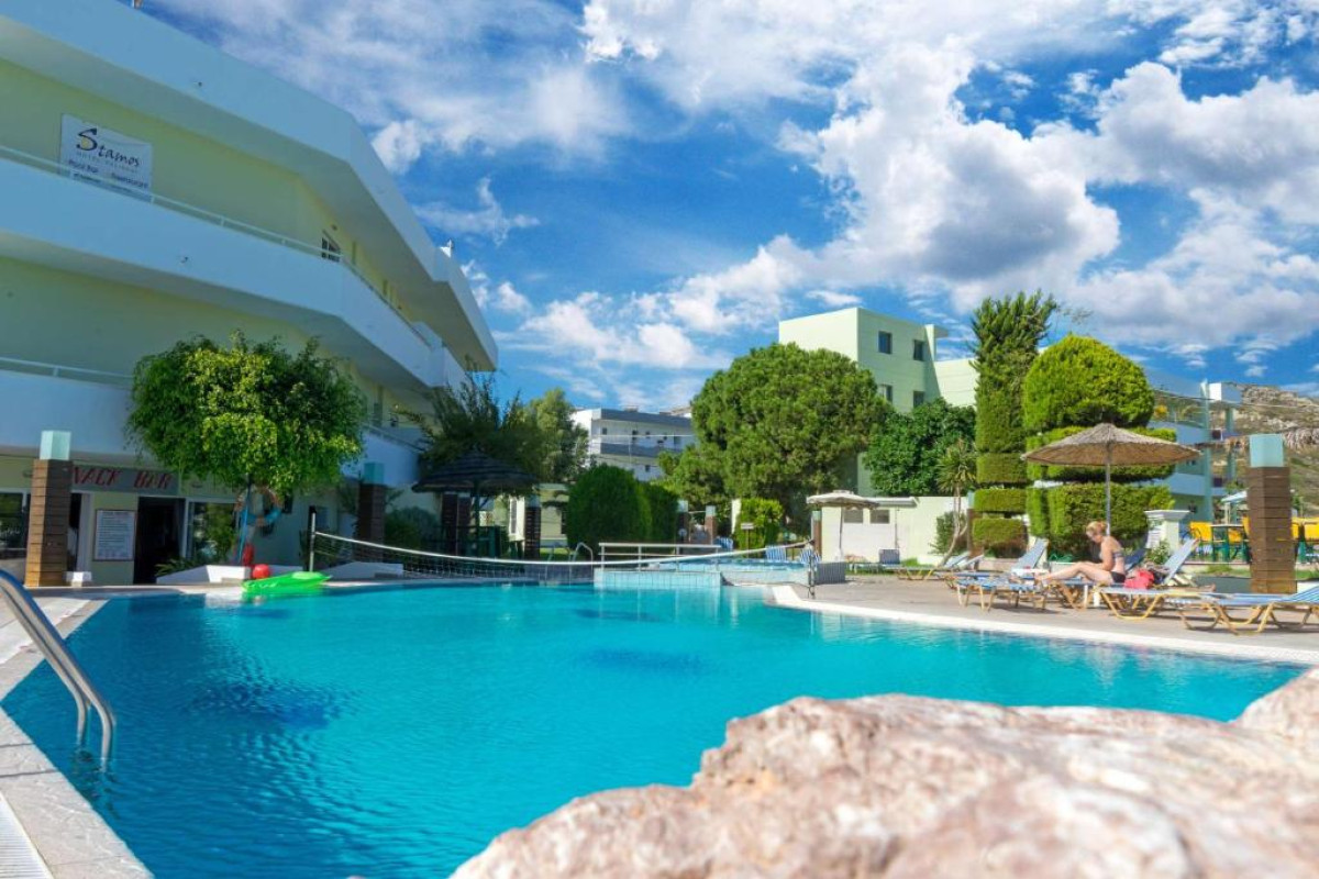 STAMOS HOTEL