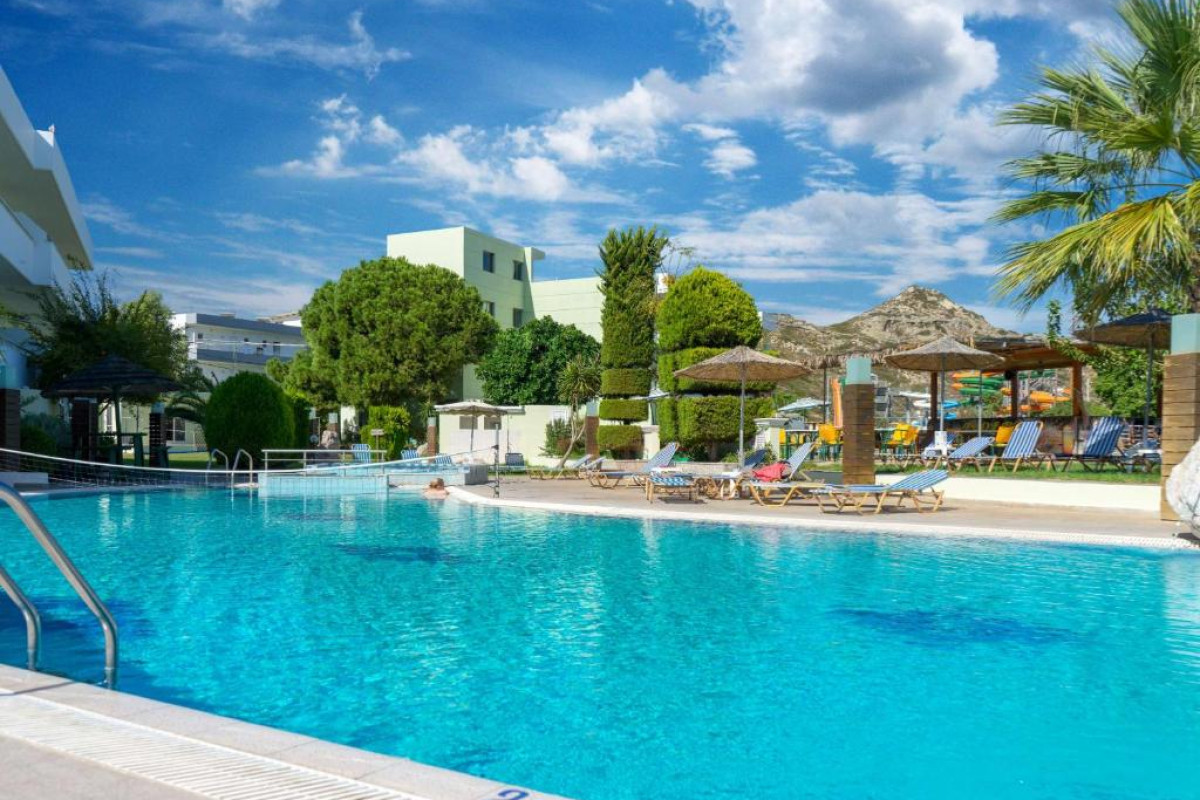 STAMOS HOTEL