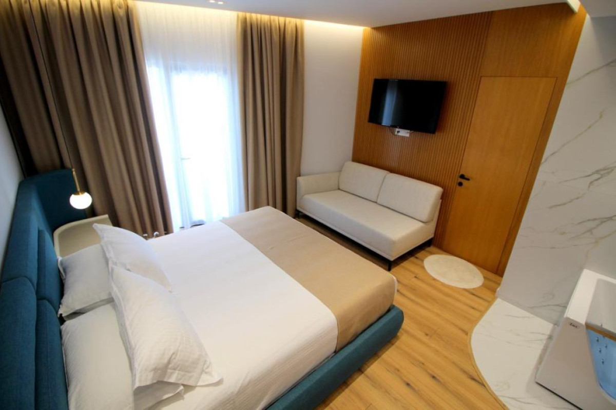 Hotel Strora