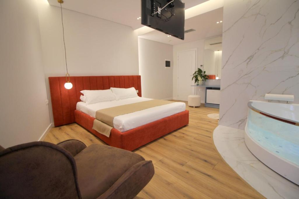 Hotel Strora