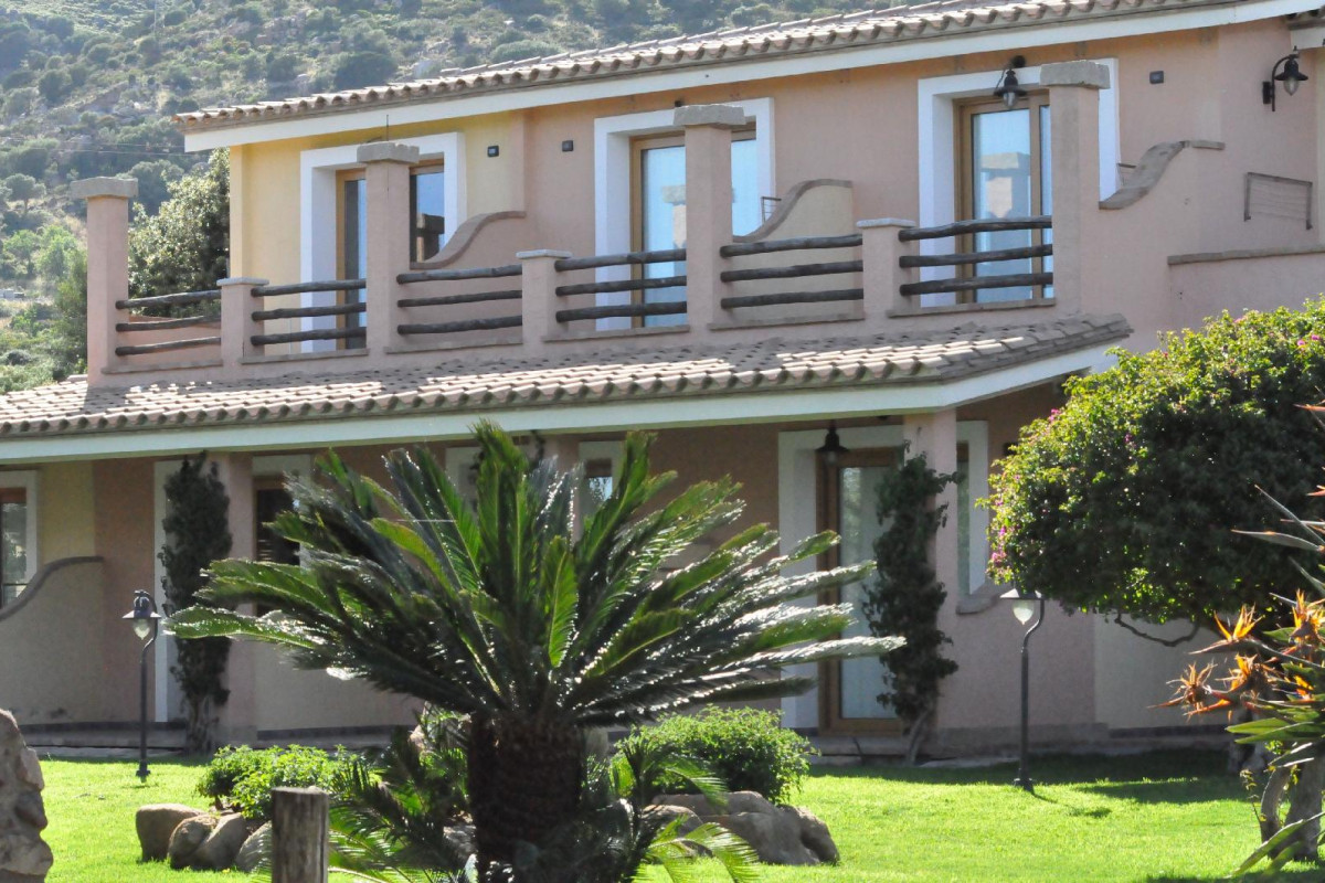 Hotel Su Giganti