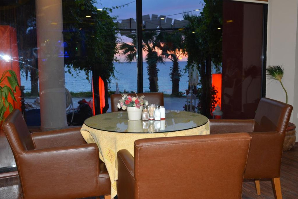 SUNDAY BEACH HOTEL