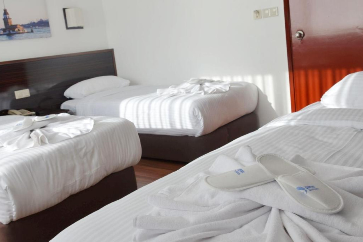 SUNDAY BEACH HOTEL