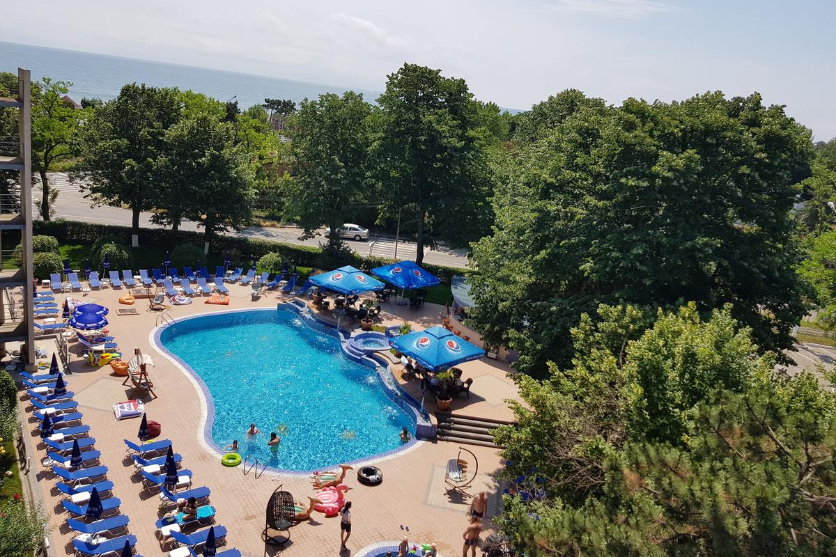 SUNQUEST HOTEL