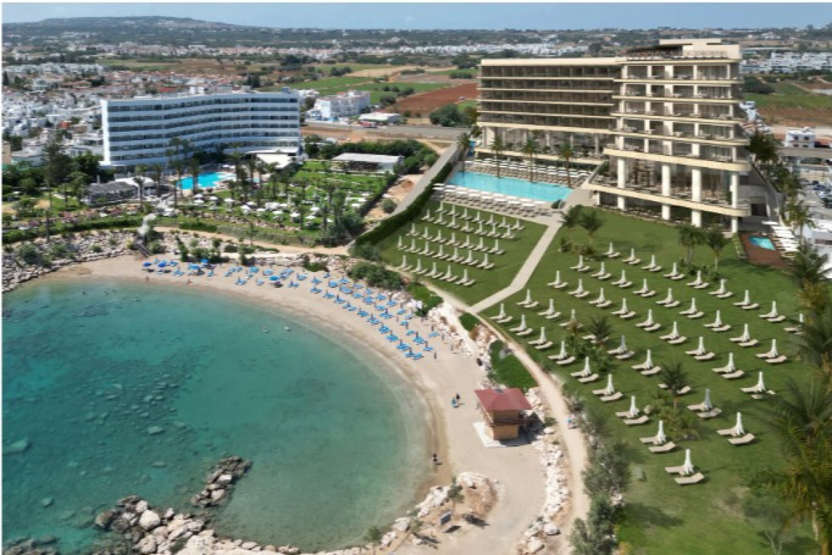 Hotel Sunrise Emerald