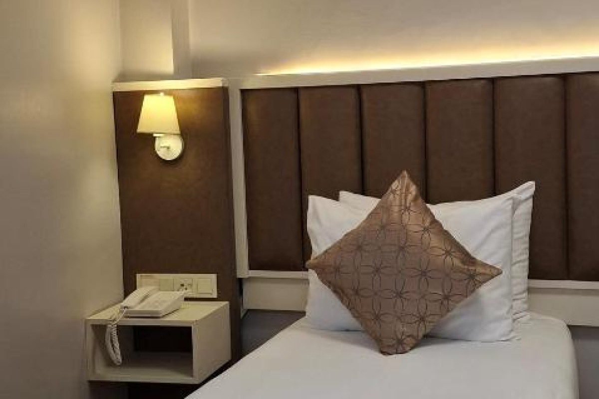 HOTEL SUREYYA